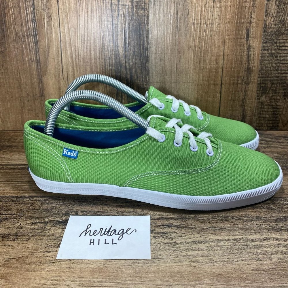 Keds Classic Womens Sneakers NWOT Shoes- Womens Size 9.5